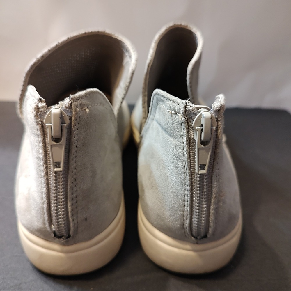 True Craft TCKOPA Women Sz 8 Taupe Fabric Ankle Chelsea Bootie Zip Up Comfort - Picture 3 of 7